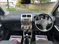 TOYOTA URBAN CRUISER