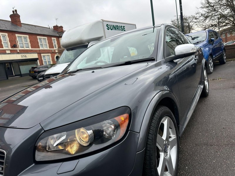 VOLVO C30