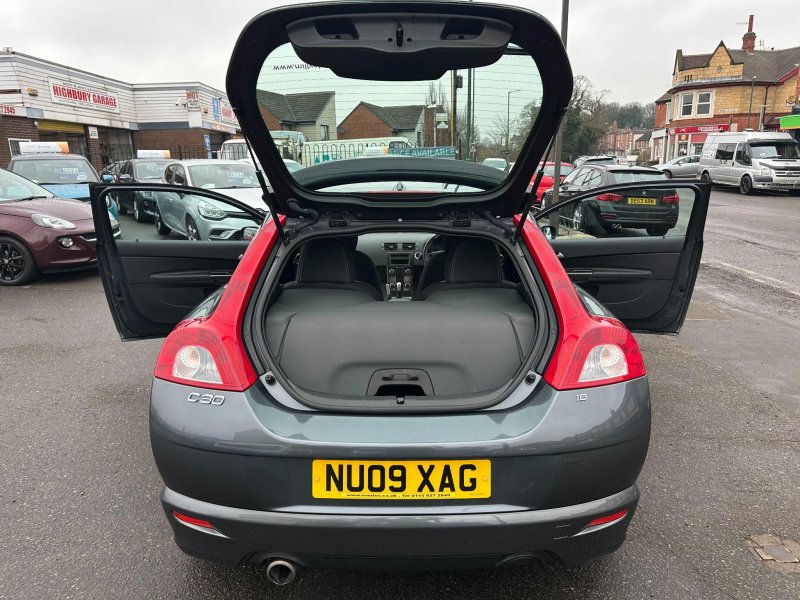 VOLVO C30