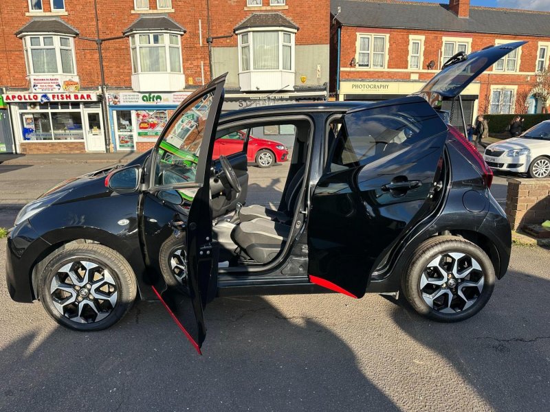 TOYOTA AYGO