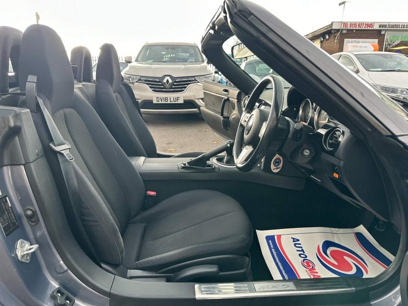 MAZDA MX-5