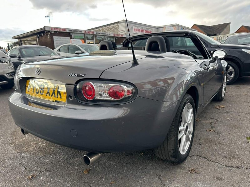 MAZDA MX-5
