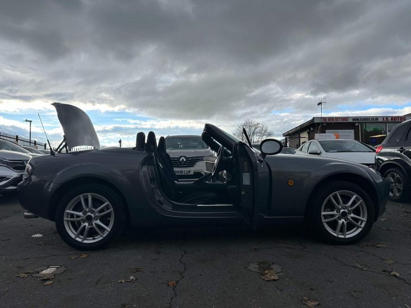 MAZDA MX-5