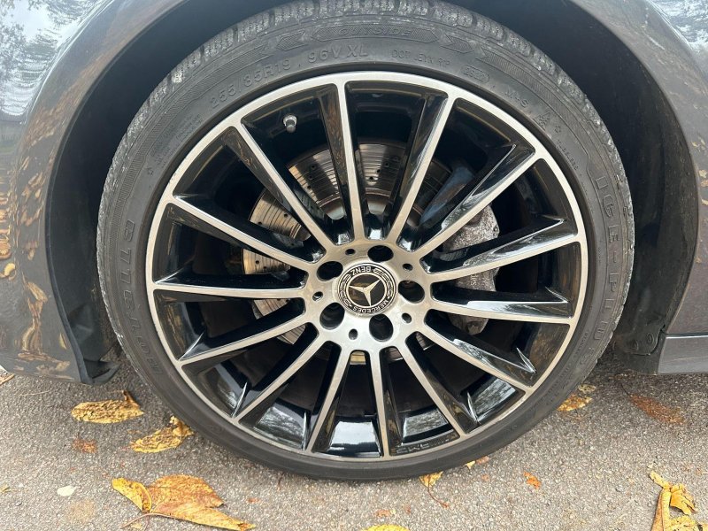 MERCEDES-BENZ CLS