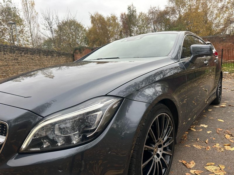 MERCEDES-BENZ CLS
