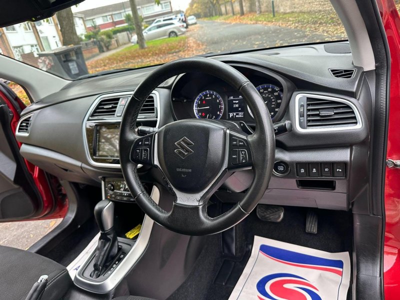SUZUKI SX4 S-CROSS