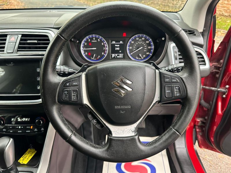 SUZUKI SX4 S-CROSS