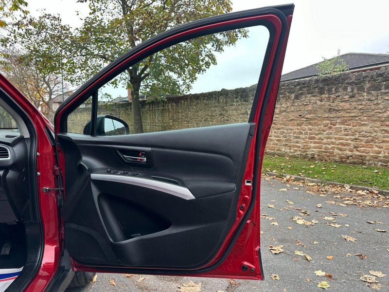 SUZUKI SX4 S-CROSS