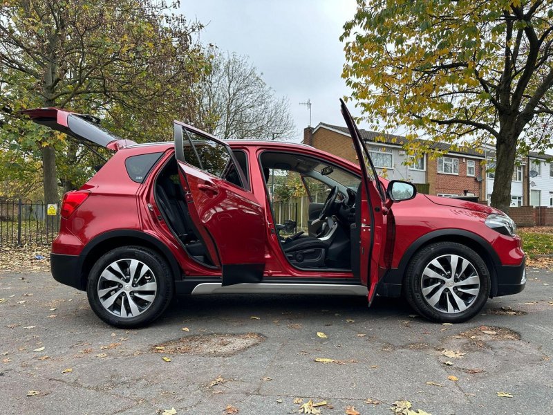 SUZUKI SX4 S-CROSS