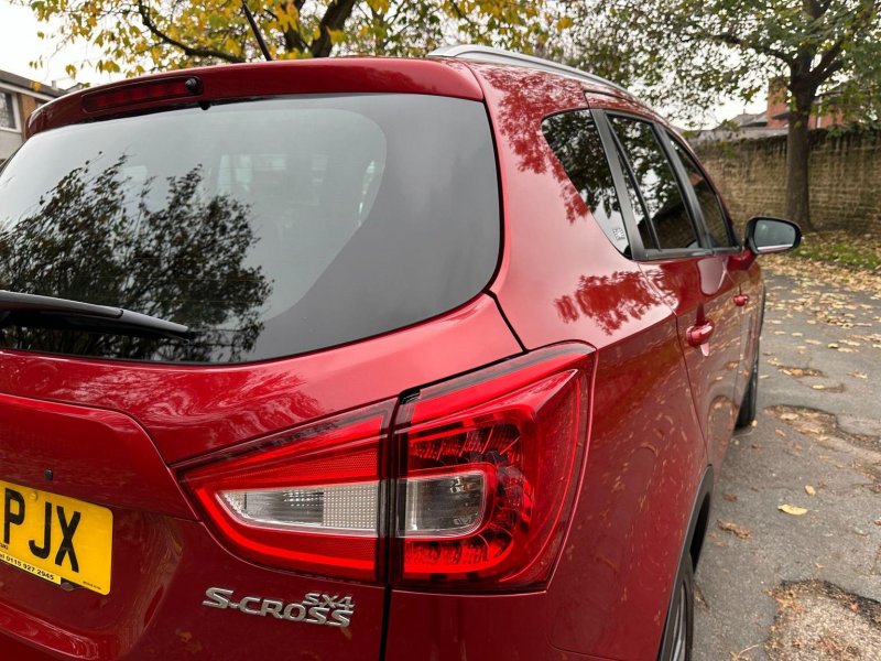SUZUKI SX4 S-CROSS