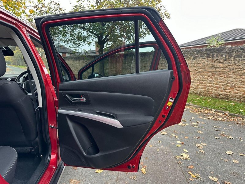 SUZUKI SX4 S-CROSS