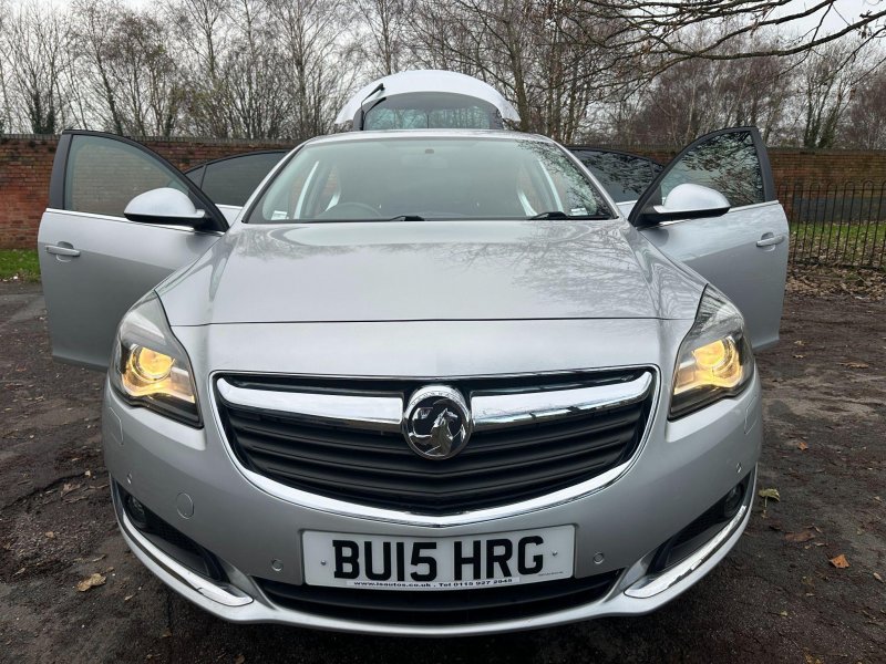 VAUXHALL INSIGNIA