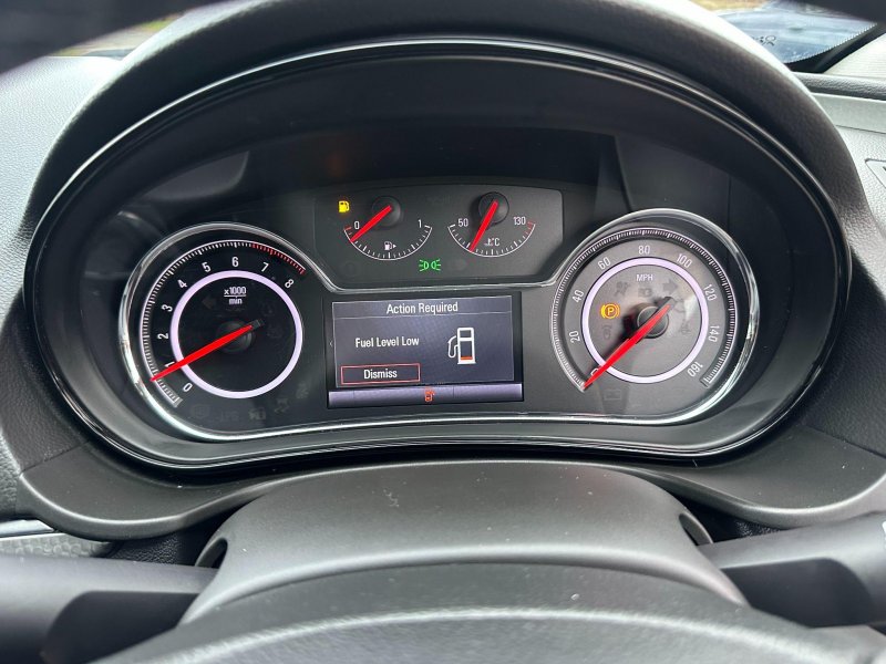 VAUXHALL INSIGNIA