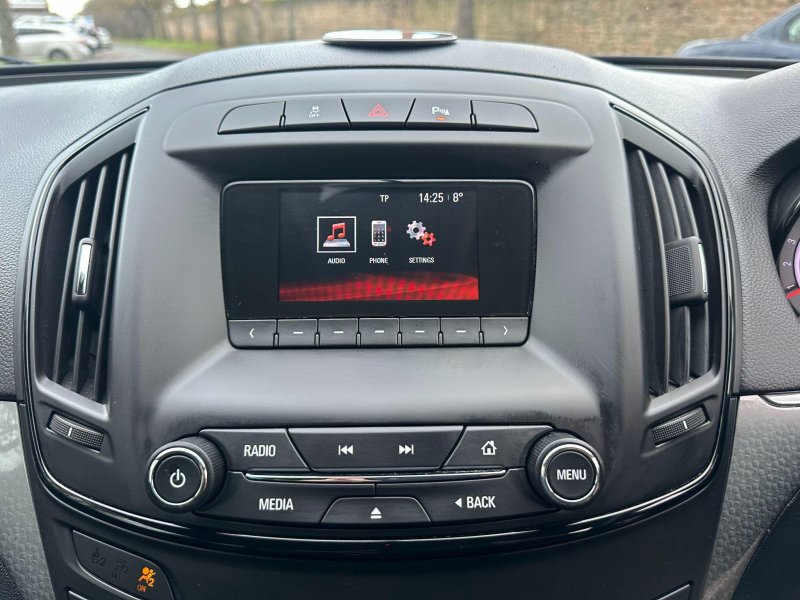 VAUXHALL INSIGNIA