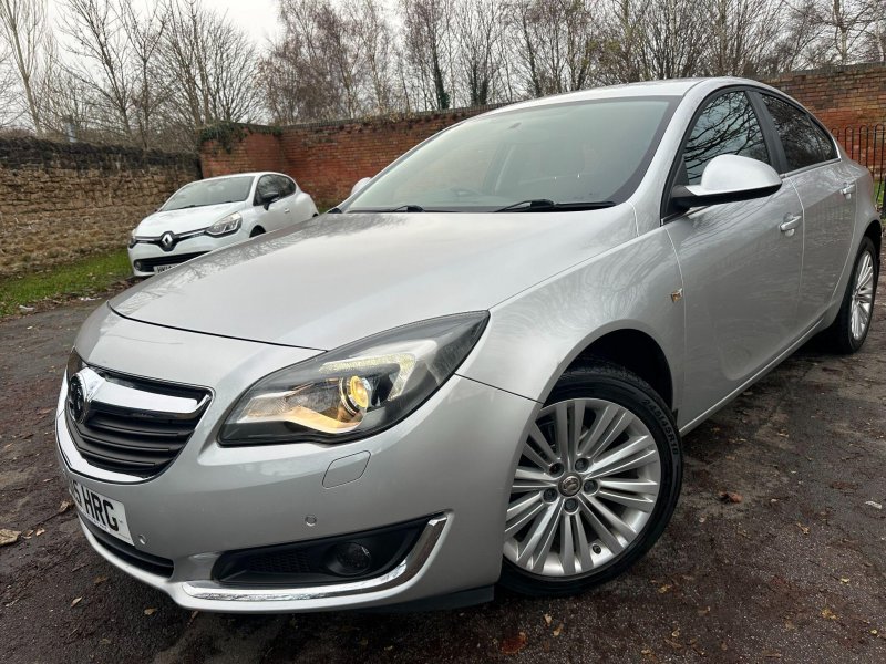 VAUXHALL INSIGNIA