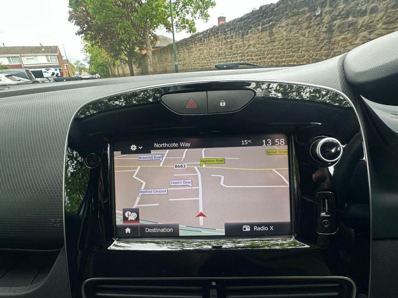 RENAULT CLIO