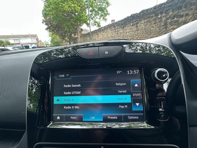 RENAULT CLIO