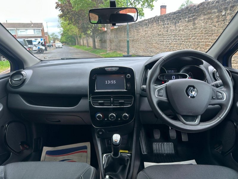 RENAULT CLIO