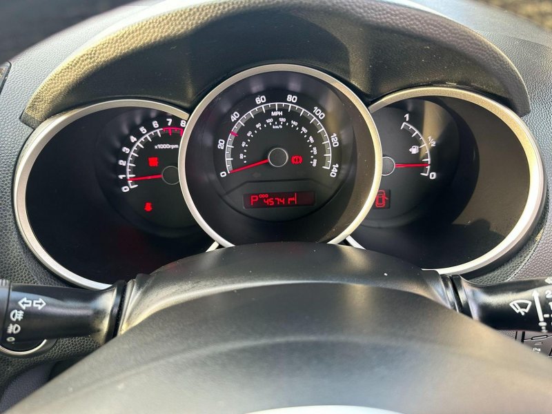 KIA VENGA