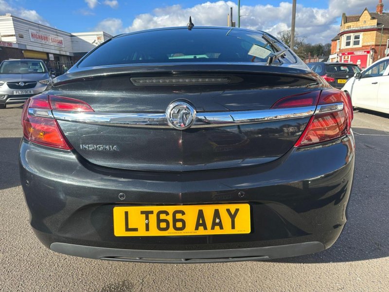 VAUXHALL INSIGNIA