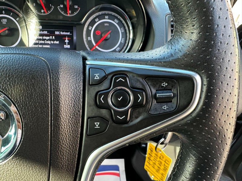VAUXHALL INSIGNIA