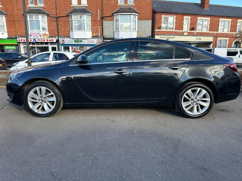 VAUXHALL INSIGNIA
