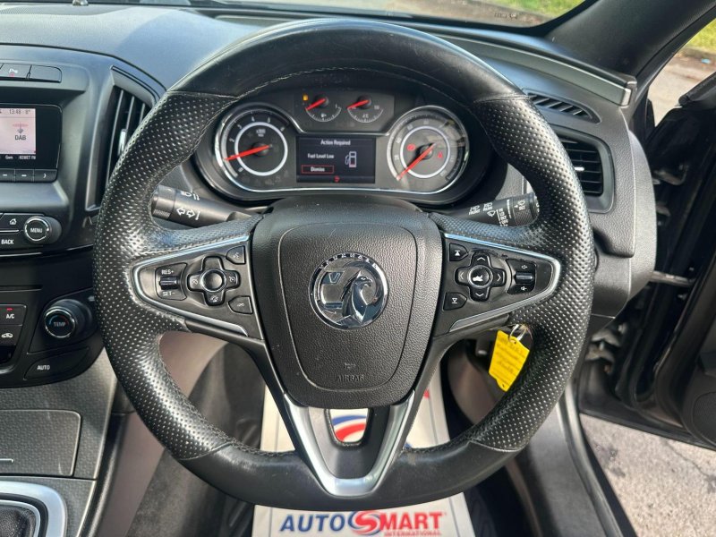 VAUXHALL INSIGNIA