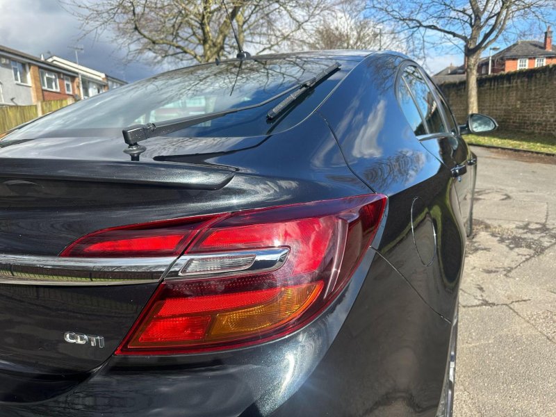 VAUXHALL INSIGNIA