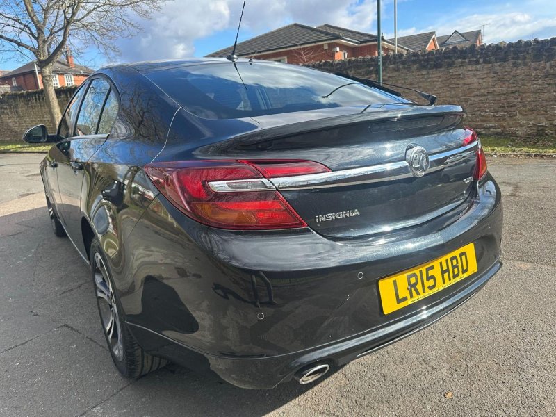 VAUXHALL INSIGNIA