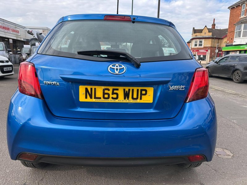 TOYOTA YARIS