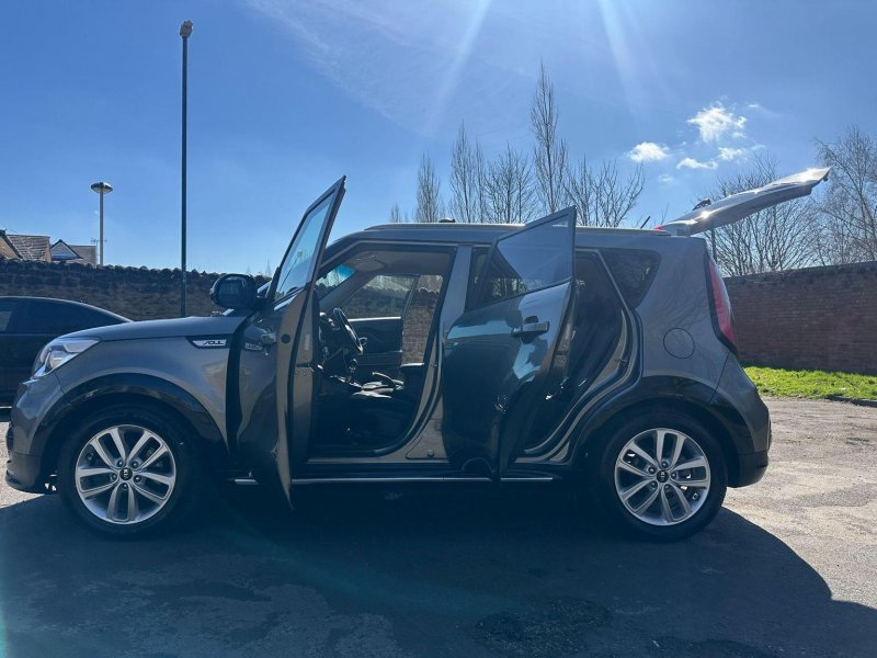 KIA SOUL