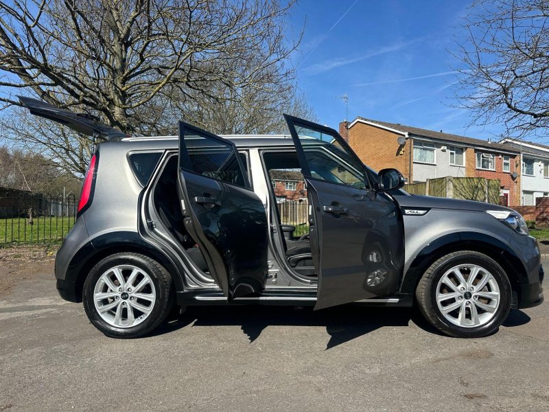 KIA SOUL