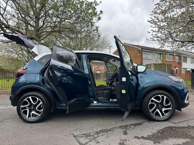 RENAULT CAPTUR