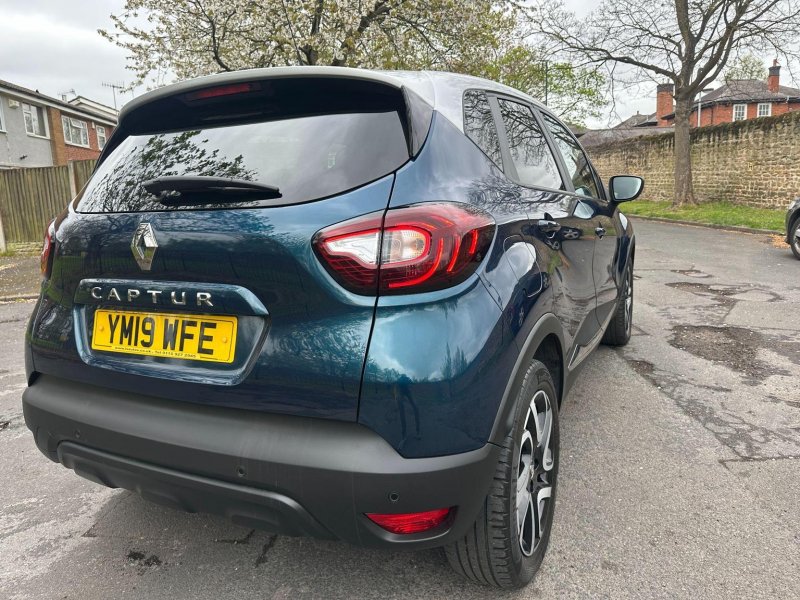 RENAULT CAPTUR