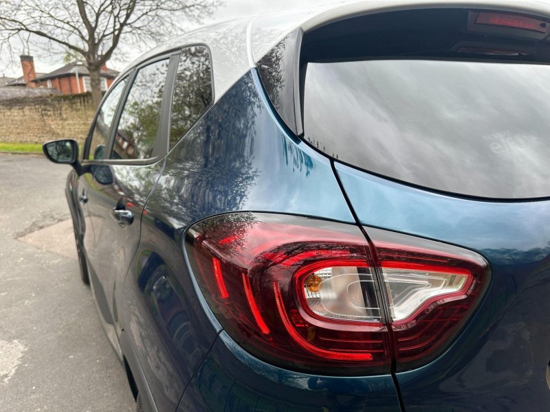 RENAULT CAPTUR