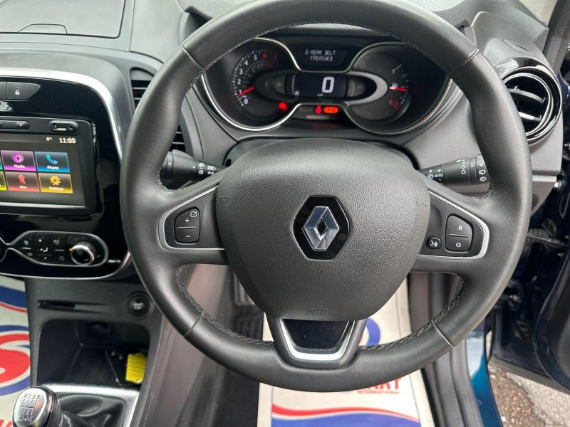 RENAULT CAPTUR