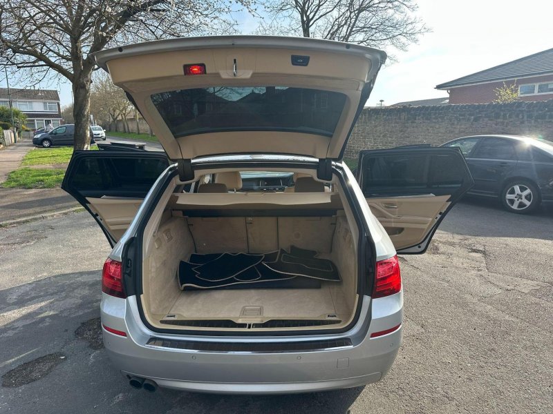 BMW 5 SERIES