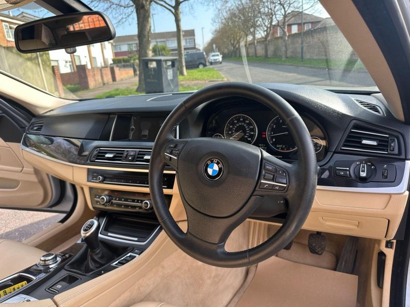 BMW 5 SERIES