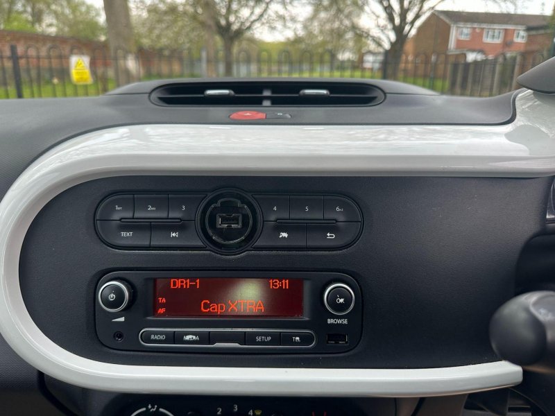 RENAULT TWINGO