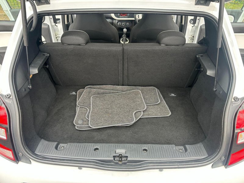 RENAULT TWINGO
