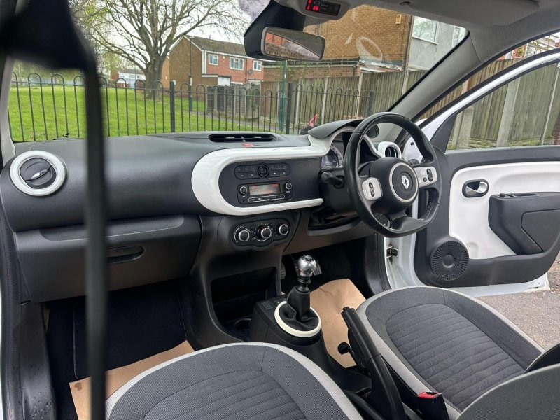 RENAULT TWINGO