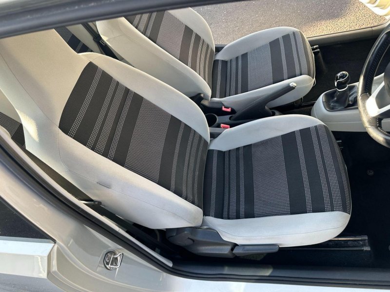 SEAT MII