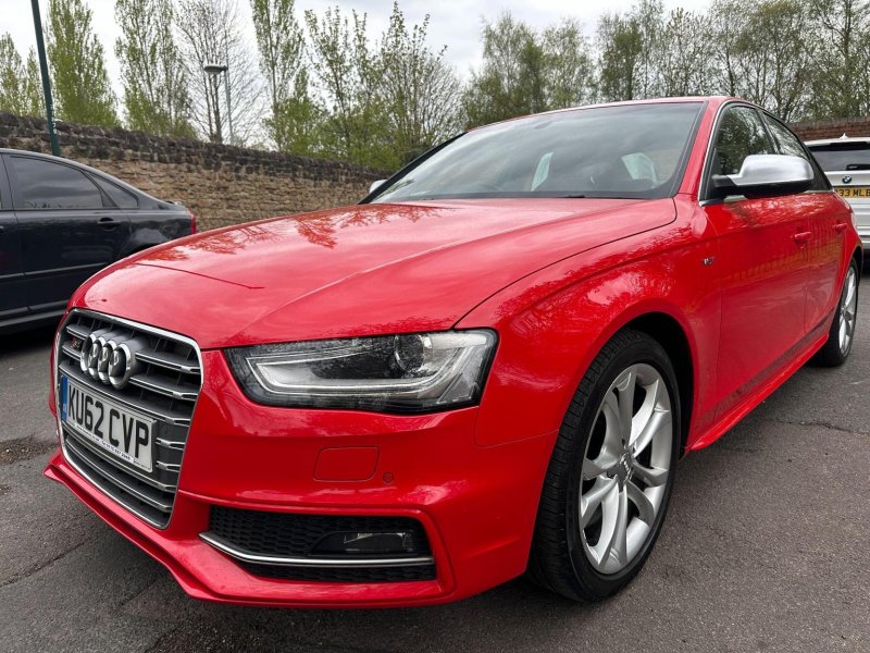 AUDI S4