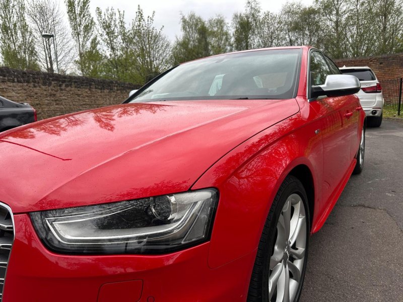 AUDI S4