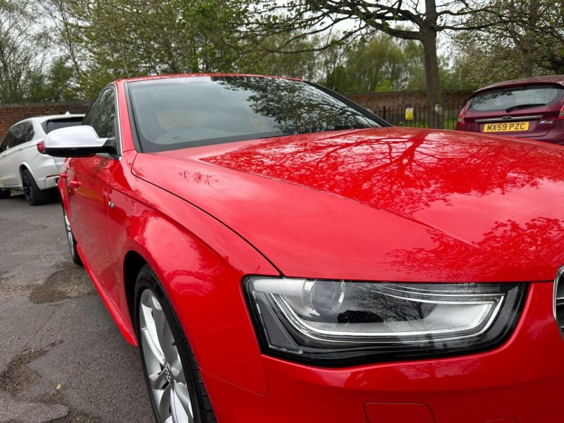 AUDI S4