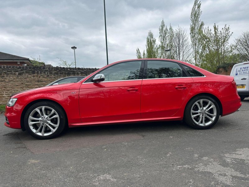 AUDI S4