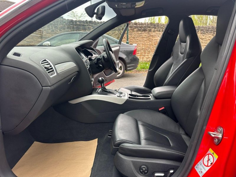 AUDI S4
