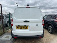 FORD TRANSIT COURIER