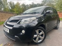 TOYOTA URBAN CRUISER