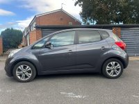 KIA VENGA